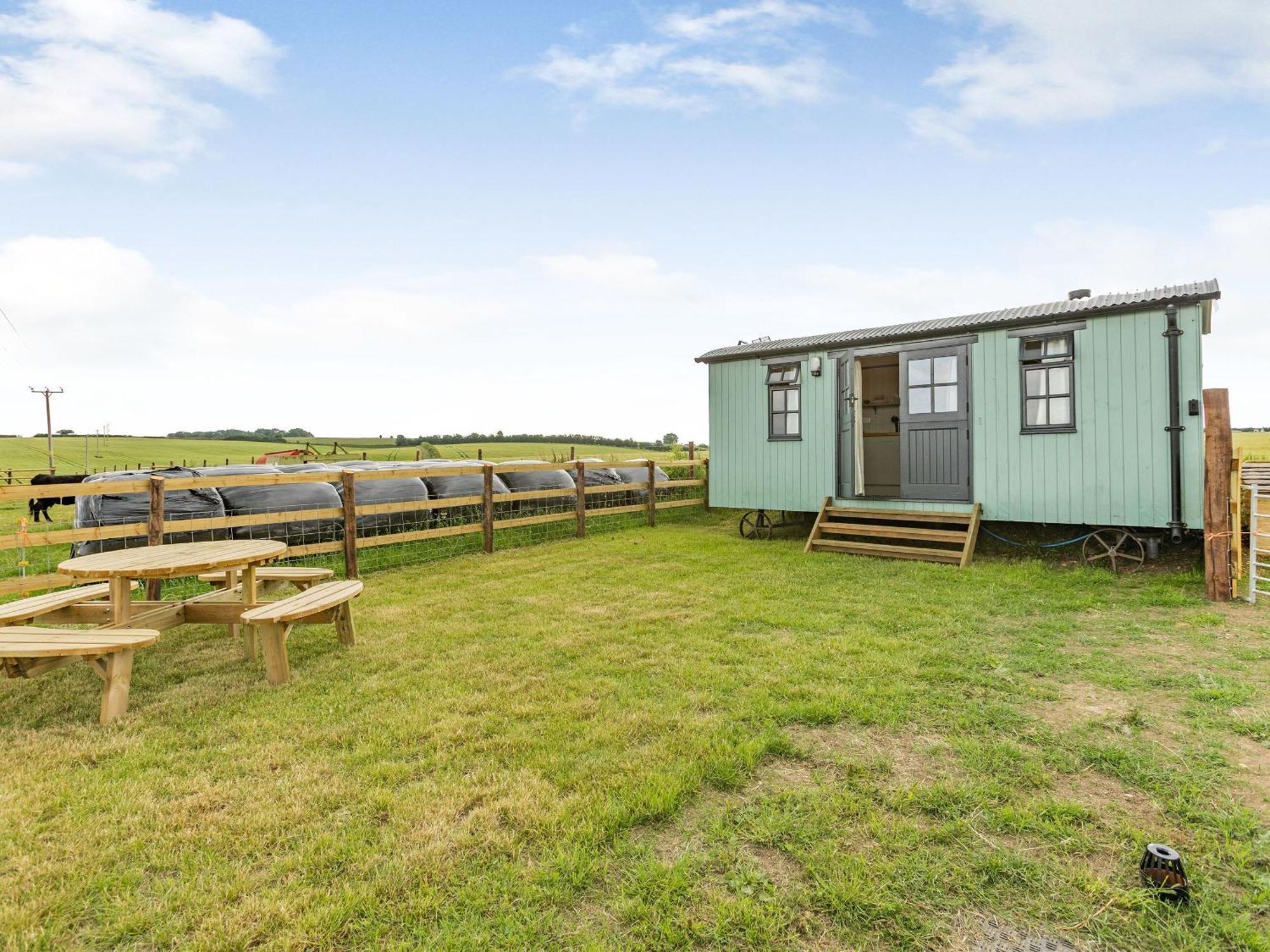 Daisys Rest Villa Shipton under Wychwood Buitenkant foto